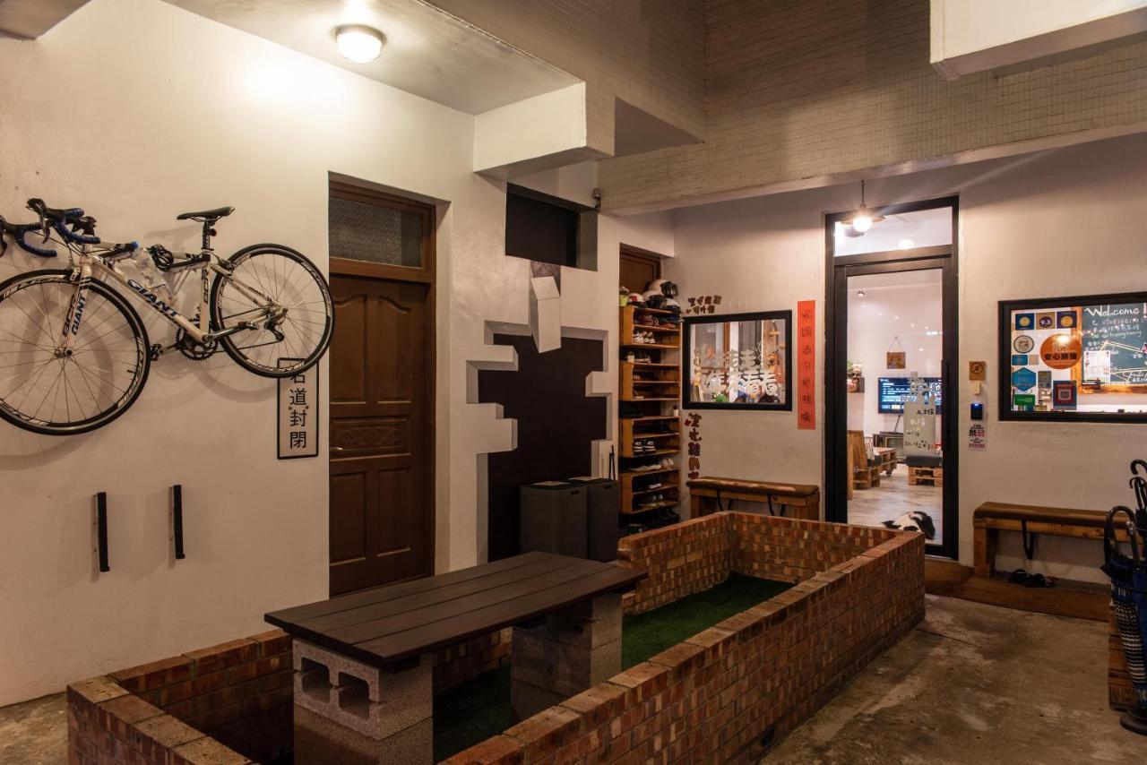 框框背包客棧 Kuang Kuang Hostel Longjing Extérieur photo